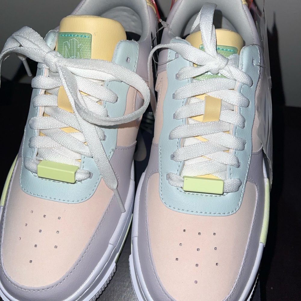 Women’s Air Force 1 Pixel
